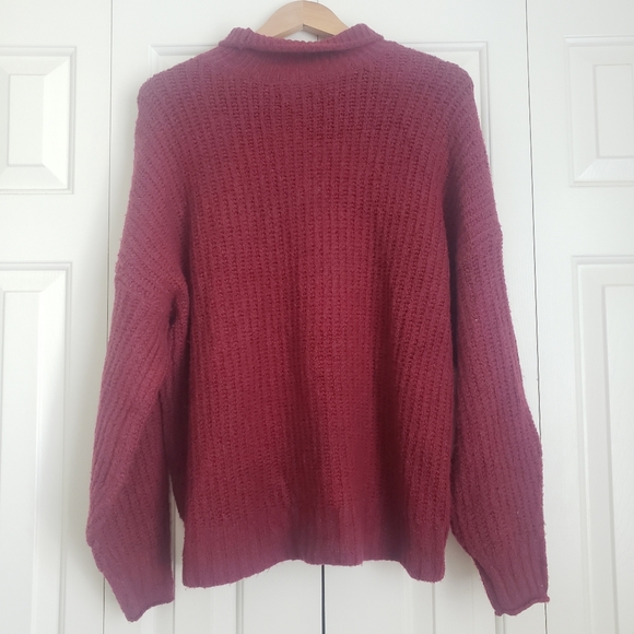 Comfy Oversized AE Sweater - Picture 6 of 7